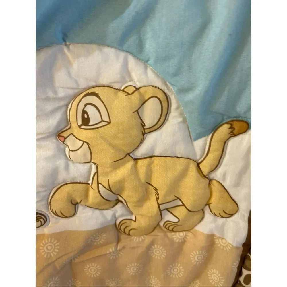 Disney Lion king crib comforter 30x39